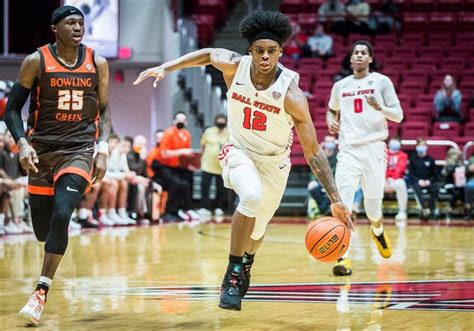 UCF's inaugural Big 12 roster is starting to take shape. Ball State guard Jaylin Sellers committed on Saturday night following a midweek official visit to UCF. Sellers is coming off a All-MAC Third Team sophomore season in which he averaged 13.5 points and 3.7 assists. He was incredibly efficient from three-point range, connecting on 45 …